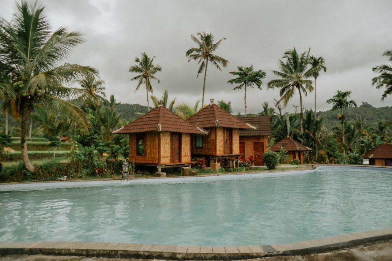 Puri Sunny Camp Villa Munduk Eksteriør billede