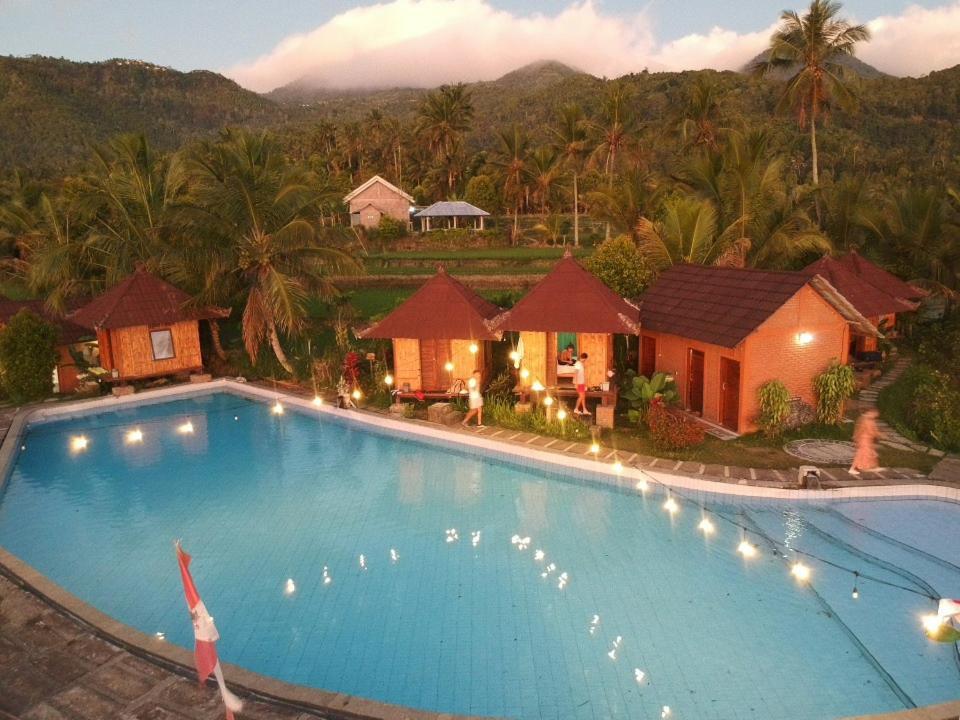 Puri Sunny Camp Villa Munduk Eksteriør billede