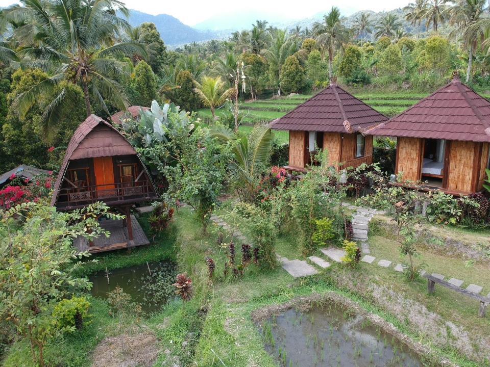 Puri Sunny Camp Villa Munduk Eksteriør billede